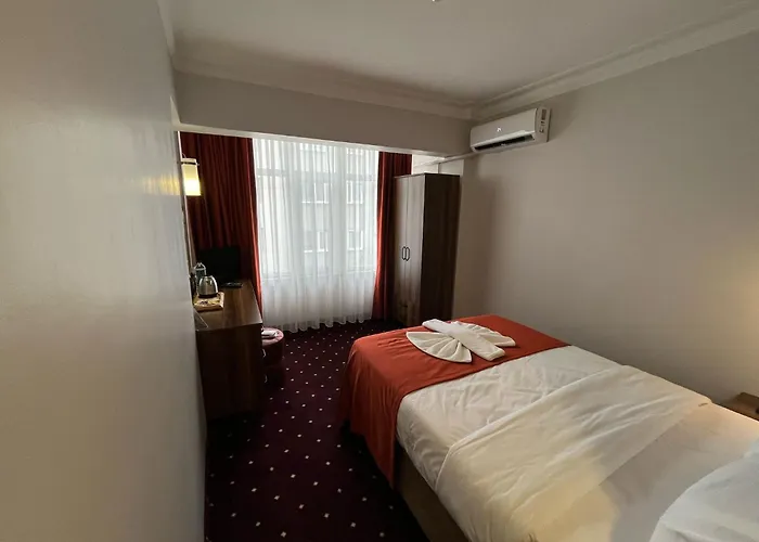 Topkapi Hotel